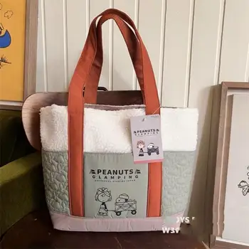 Kawaii Cartoon Snoopy Плюшевая вышитая сумка для пригородных поездок с большой емкостью, простая и элегантная дорожная сумка на одно плечо