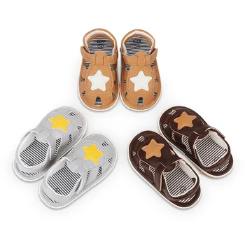 Детские летние сандалии Обувь для мальчиков Дышащие звезды Мягкая подошва Нескользящая кроватка для малышей Первый ходунок Кроватка для новорожденных под названием Обувь