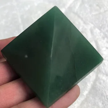 Зеленая пирамида исцеления кристаллами природного нефрита