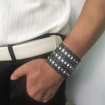 Классическая мода Мужская эластичный браслет в стиле ретро панк Сплав страз Ручная работа из бисера Широкий многослойный браслет