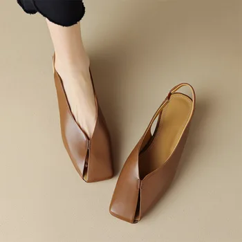 Новая дизайнерская обувь для женщин Сандалии Сандалии с квадратным носком Скольжение на пряжке Ремешок Обувь Hollow Outs Сандалии Mujer Толстые со средним каблуком